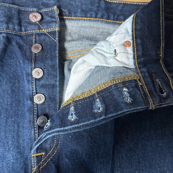 LEVI’S 501 Original Fit Blue Jeans Straight Leg Button Fly 5 Pocket Size 33 x 34 - Picture 6 of 11